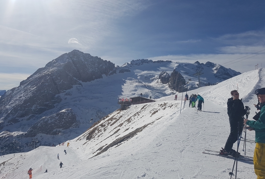 Dolomity narciarskie - Marmolada i białe stoki